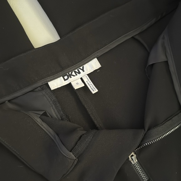 Dkny Black Wide Leg Dress Pants Sleek Full-Length Design - Picture 5 of 7